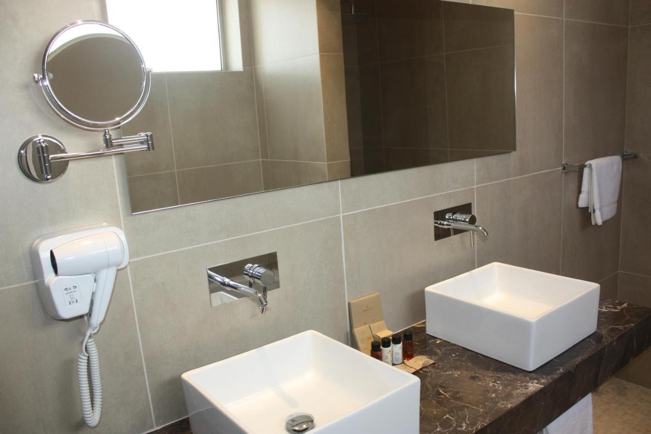 Gold Lagoon Kosher Hotel Paphos Eksteriør billede